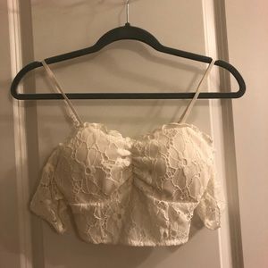 White lace flower crop top off shoulder padding
